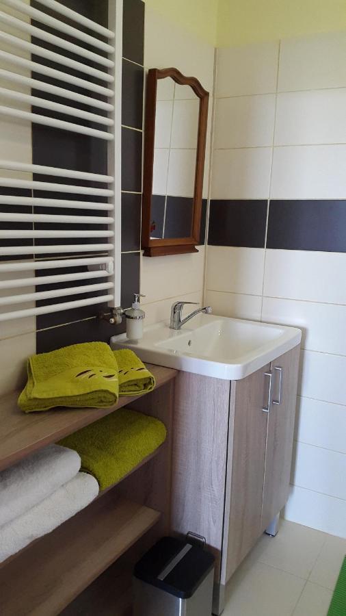 Apartman Ella - Tabor -Cz - U Stadionu Miru 1735 מראה חיצוני תמונה