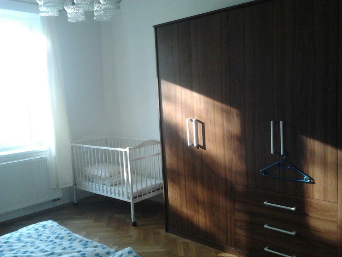 Apartman Ella - Tabor -Cz - U Stadionu Miru 1735 מראה חיצוני תמונה
